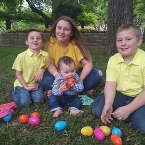 Meet your Posher, Ashley